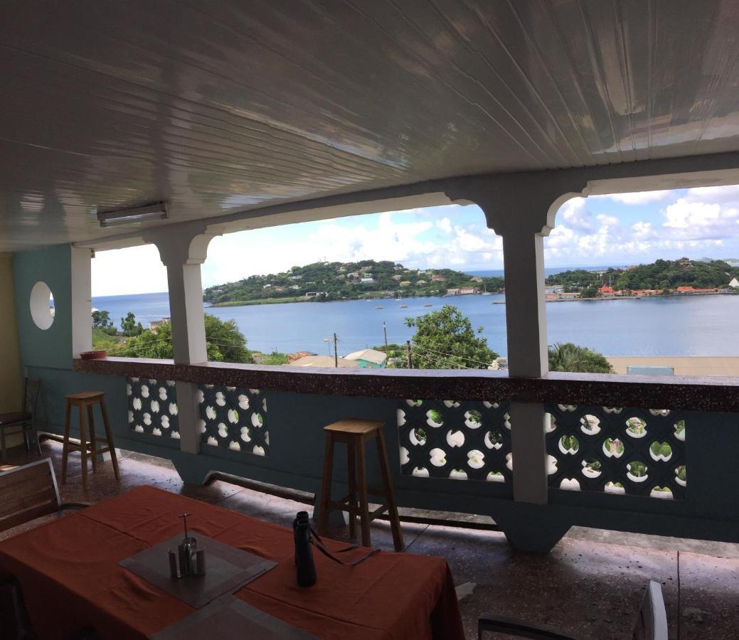Harbour Vista Inn Кастрі Екстер'єр фото